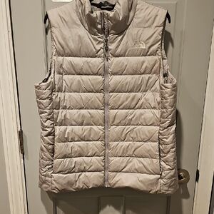 The North Face Women Light Gray Quilted Vest Xlarge Coat Jacket Sporty Puffy